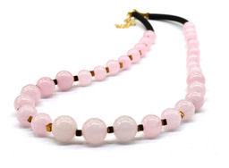 Колье с розовым кварцем шары 12мм, 48см