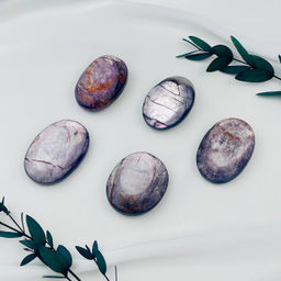 Галтовка из Лепидолита