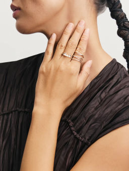 Набор колец с вставками из натурального жемчуга / Zarina