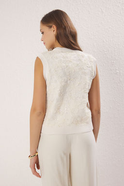 Ekru Dantel Detayl? V Yaka Triko Yelek TWOSS25YE00116