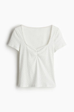 Camiseta con ribetes de picot