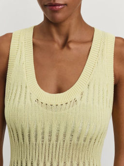 Майка ажурной вязки из вискозы / Zarina  фото 6