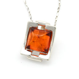 Подвеска с янтарем С925 прямоугольник 11*14мм цв.коньячный, 1,9г
