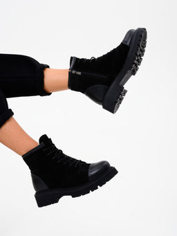 Ботинки 319.taskanabl.Черная замша+черный/байка