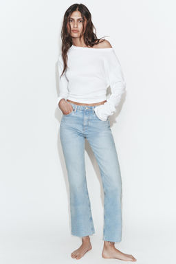 JEANS TRF CROPPED FLARE TIRO ALTO / Azul claro
