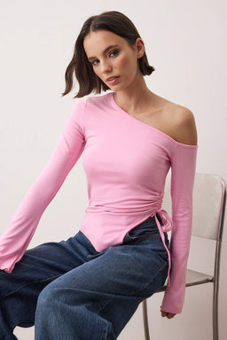 Kahverengi Ac?k Omuzlu Asimetrik Fitted/Vudua Otuan Ispanyol Kol Orme Bluz TWOAW26BZ00328 - Trendyolmilla фото 6