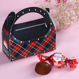 Шоколадные конфеты в сумочке "Должно быть сладенькое", 150 г