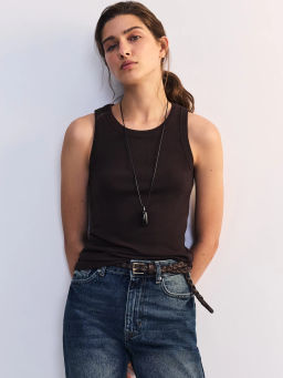 Базовая майка с вырезом халтер TOP0526-27 / Zarina