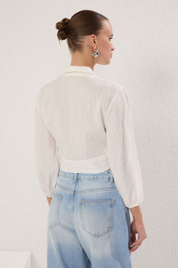 TRENDYOLMILLA Beyaz Baglama Detayl? Cizgili Dokuma Gomlek TWOSS25GO00137  фото 4