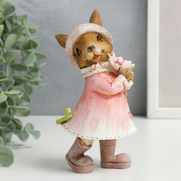 Фигурка полистоун Зайка в шляпке и дождевике с цветком и гусеницей, 14.5?6.5?8 см