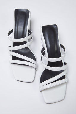 Trendyol Shoes Siyah Ince Bantl? Kare Burun Kad?n Blok Topuklu Terlik TAKSS25TO00065 - Trendyolmilla фото 6