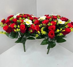 Цветы искусственные декоративные Розы 24 бутона + 3 франжипани 37 см