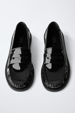PATENT LOAFERS - Zara фото 4