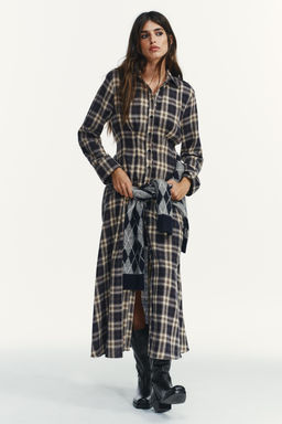 CHECKED PLEATED MIDI DRESS