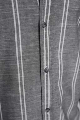 TRENDYOL MAN Beyaz Slim Fit Dugmeli Yaka Ince Cizgili Gomlek TMNSS20GO0092 - Trendyolmilla фото 33