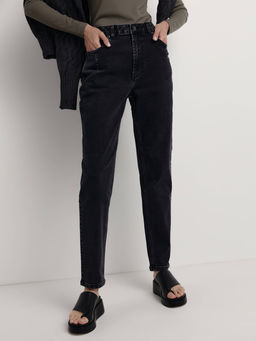 CONTE CON-515 Джинсы mom с вытачками по карманам washed black