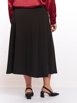 Юбка из плотного трикотажа UB17406BLK00