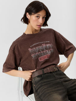 Футболка женская коричневая с надписью burning metal - Mark formelle фото 6