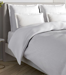 Постельное белье Лилия Евро + 4 навоочки с ушками