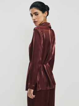 Блузка из вискозы с тонким поясом / Zarina