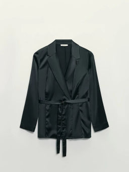 Атласная блузка с отложным воротником и поясом / Zarina