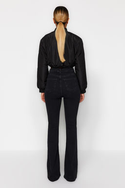 TRENDYOLMILLA Siyah Onden Dugmeli Yuksek Bel Flare Jeans TWOSS20JE0111  фото 6