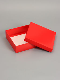 Цена за 5 шт. Коробка складная, крышка-дно, красная, 20×20×6 см