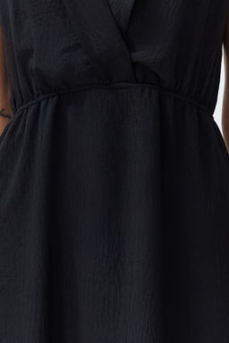 Siyah A Kesim Kruvaze Yaka Aerobin Midi Dokuma Elbise TWOSS24EL00599