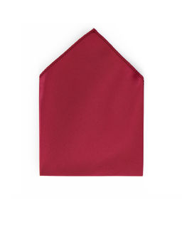 Бордовый костюм с галстуком-бабочкой и поясом