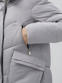 Пальто утепленное стеганное зимнее с капюшоном женское серого цвета 9639Sr - Mtforce фото 6
