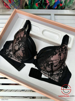 Бюстгальтер с кружевом