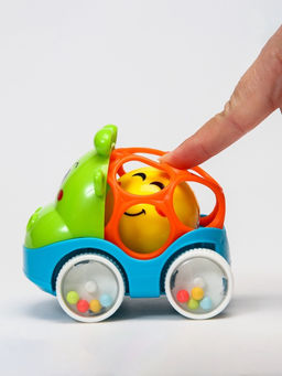 Машинка - погремушка Крошка Я «Жирафик», с эластичными элементами