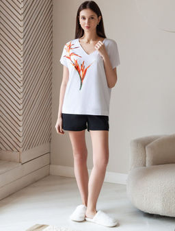 Свободная футболка с V-вырезом и цельнокроеным рукавом из 100% хлопка с принтом