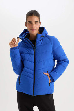 Водоотталкивающий пуховик DeFactoFit с водонепроницаемым карманом на молнии с капюшоном