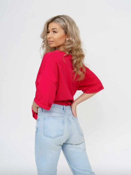 Футболка женская, цвет красный