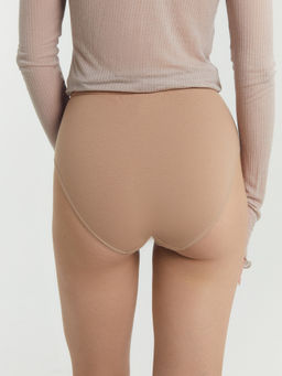 Цена за 2 штуки! Трусы женские макси набор (3 шт.) в бежевых цветах - Mark formelle фото 5