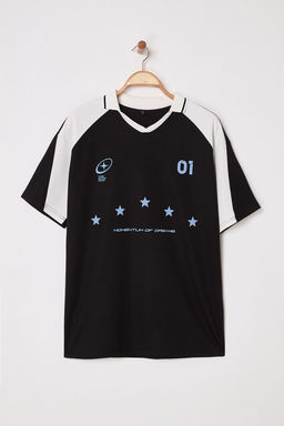 TRENDYOL MAN Siyah Oversize/Genis Kesim Kolej Temal? Polo Yaka T-shirt TMNSS25PO00010