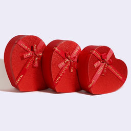 Набор подарочных коробок сердце 3 в 1, сияющий красный с бантом Любовь вечна, 31?27?13.3; 28?25?11.7; 26?23?10.3 см