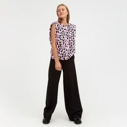 Футболка женская MINAKU р-р 46