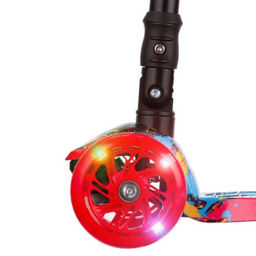 Самокат трехколесный