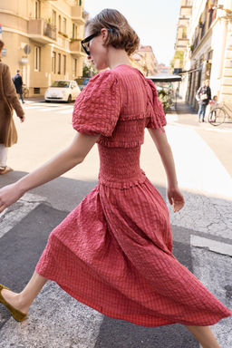 VESTIDO MIDI NIDO DE ABEJA / Rosa - Zara фото 3