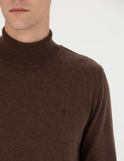 Kahverengi Slim Fit Bal_k__ Yaka Basic Triko Kazak