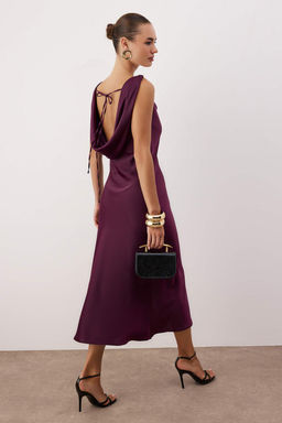 Yesil Duz Aksesuar Detayl? Dokuma Saten Maxi Party Elbise TPRAW26EL00120 - Trendyolmilla фото 6