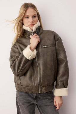 Fume Oversize Kal?p Pelus Detayl? Suni Deri Bomber Ceket Mont TWOAW26MO00010