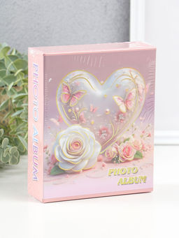 Фотоальбом на 40 фото 10х15 см "Сердце и белая роза с бабочками" в коробке 4,5х14х17 см