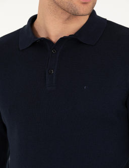 Базовый трикотажный свитер узкого кроя темно-синего цвета с воротником-поло - Cacharel фото 14