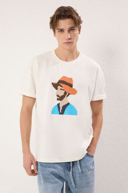 Trendyolmilla Man Ekru Oversize/Genis Kesim Nak?sl? Kal?n %100 Pamuk T-Shirt TMNSS25TS00011