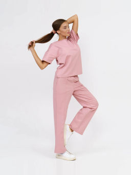 Костюм женский, цвет розовый