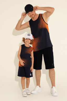 Темно-синяя футболка для мальчика