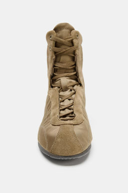 SPORTY HIGH-TOP TRAINERS